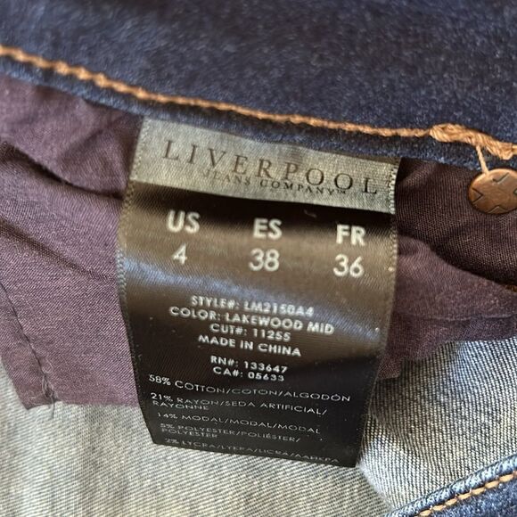 Liverpool Cuffed Capris, Dark Wash, Size 4 - Picture 5 of 7